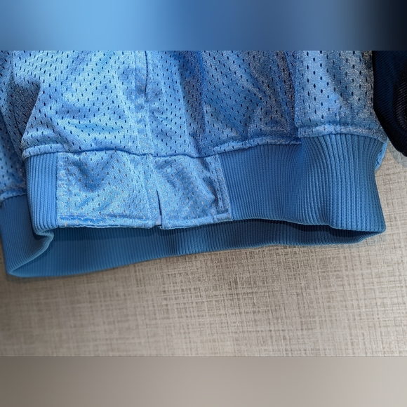 Retro/Vintage Xtreme Fanz Revers. Carolina Tar Heels jersey jacket/ windbreaker - Picture 5 of 7